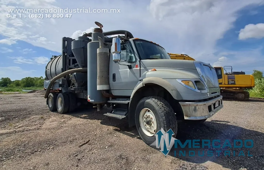 Camión para limpieza de alcantarillado VACTOR-GUZZLER modelo WORKSTART 7600 marca International